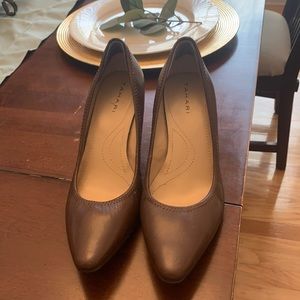 Tahari Brown heels
